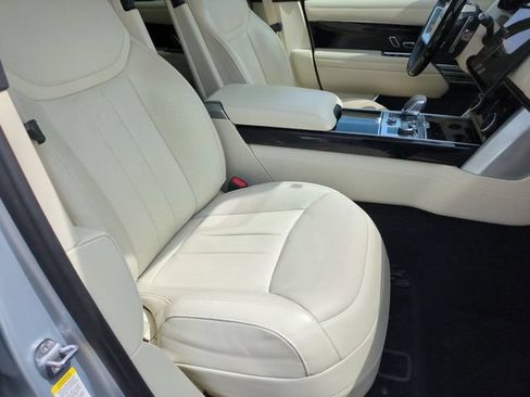 Used 2023 Land Rover Range Rover SE AWD/4WD image 18