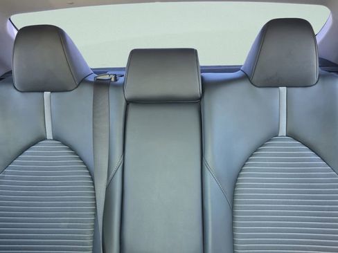 Used 2020 Toyota Camry SE image 13