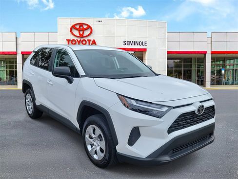 Used 2025 Toyota RAV4 LE image 2