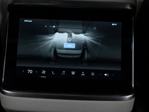 Used 2022 Tesla Model S Standard Range image 14