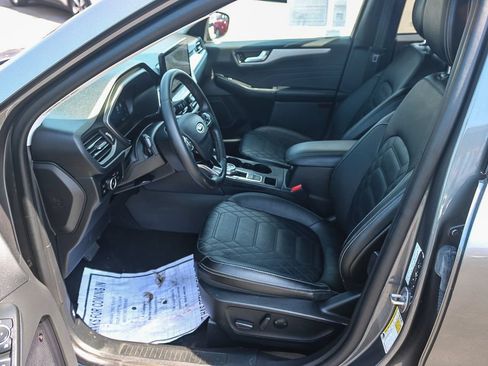 Certified 2023 Ford Escape Platinum w/ Premium Technology Package FWD image 22