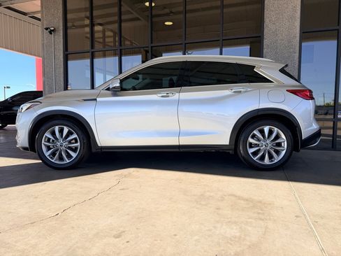 Used 2019 INFINITI QX50 Luxe w/ Navigation Package image 31