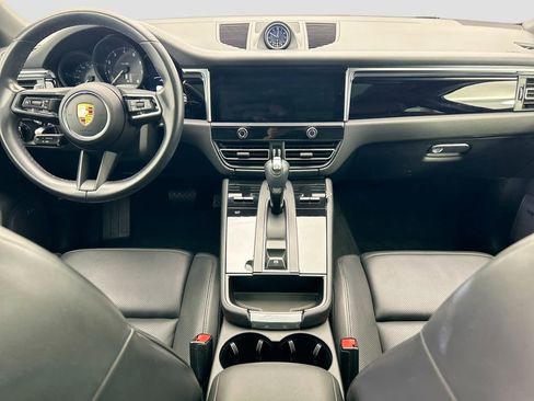 Used 2022 Porsche Macan AWD/4WD image 13