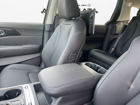 New 2026 Kia Carnival SX Prestige image 18