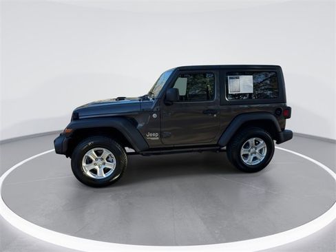 Used 2020 Jeep Wrangler Sport image 4