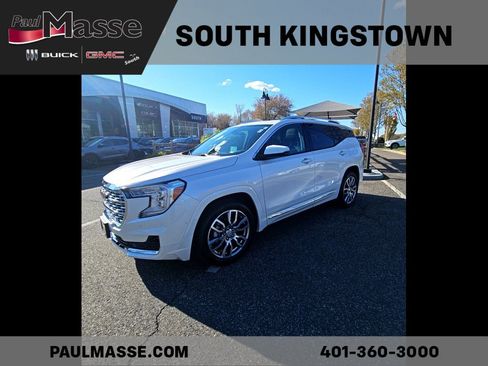 Used 2023 GMC Terrain Denali AWD/4WD image 2