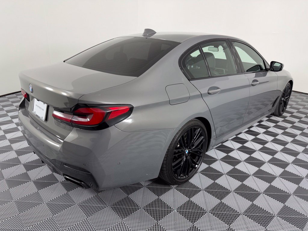 Used 2022 BMW M550i xDrive AWD/4WD image 10