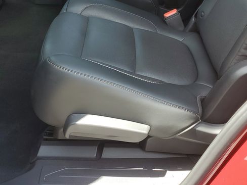 Used 2018 GMC Acadia SLT w/ LPO, Floor Liner Package FWD image 14