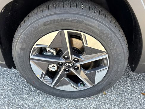New 2026 Hyundai Tucson SEL FWD image 9
