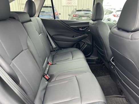New 2025 Subaru Outback Limited image 30