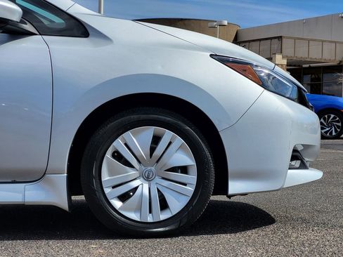 Used 2024 Nissan Leaf S FWD image 29