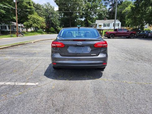 Used 2016 Ford Focus SE FWD image 13