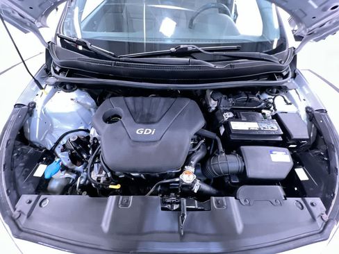Used 2016 Hyundai Accent SE FWD image 11