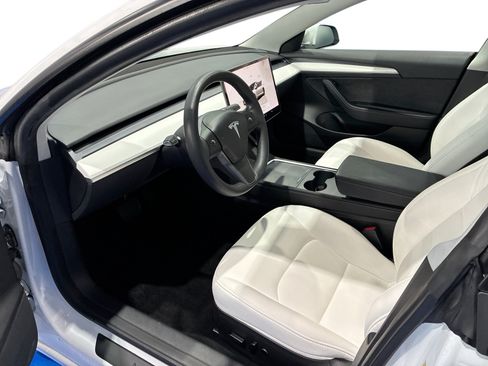 Certified 2023 Tesla Model 3 Standard Range RWD image 9