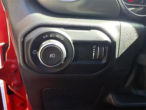 Used 2023 Jeep Wrangler Sahara image 14