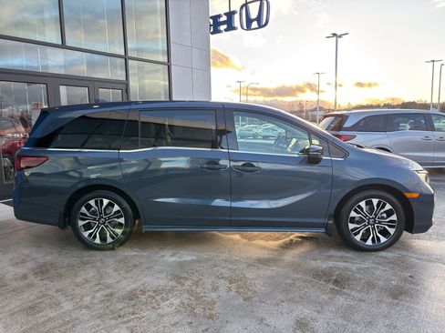 New 2026 Honda Odyssey Elite image 4