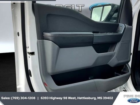 Used 2021 Ford F150 XLT image 18