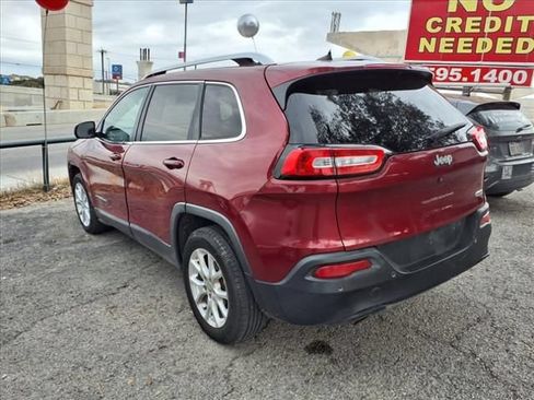 Used 2016 Jeep Cherokee Latitude w/ Comfort/Convenience Group FWD image 4