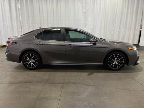 Certified 2023 Toyota Camry SE image 2