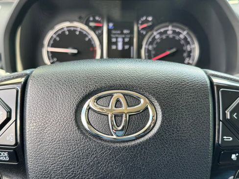 Used 2020 Toyota 4Runner TRD Off-Road image 61