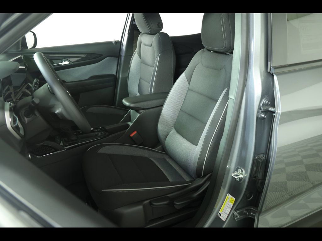 New 2026 Chevrolet TrailBlazer LS w/ LS Convenience Package FWD image 22