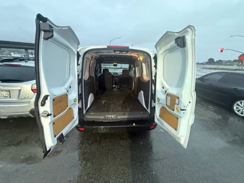 Used 2020 Ford Transit Connect XL image 19
