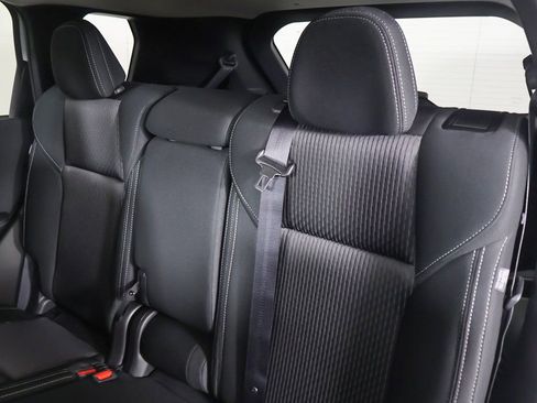 New 2026 Mitsubishi Outlander ES FWD image 32