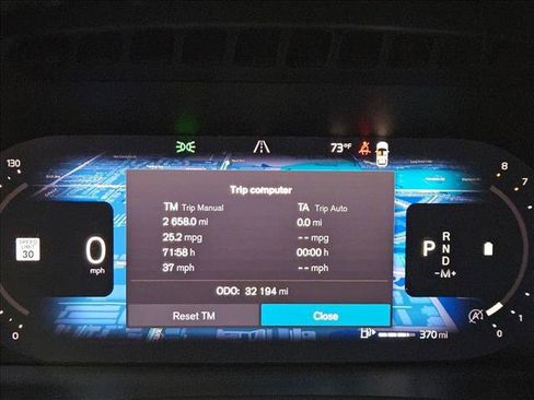 Used 2024 Volvo XC90 B5 Plus w/ Protection Package Premier AWD/4WD image 8