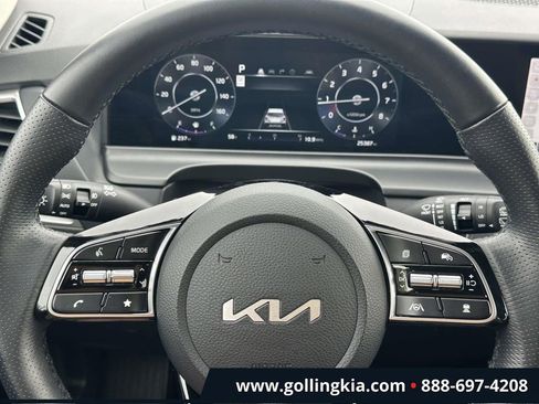 Certified 2023 Kia Seltos S w/ Navigation Package FWD image 20