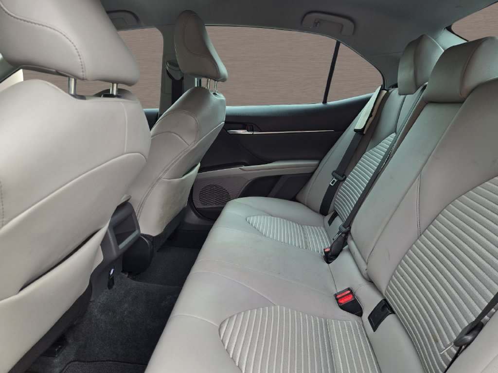 Used 2023 Toyota Camry SE w/ Convenience Package FWD image 12