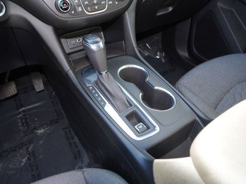 Used 2019 Chevrolet Equinox LT image 25