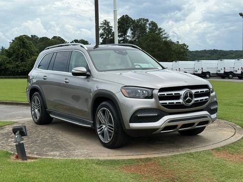 Used 2021 Mercedes-Benz GLS 450 4MATIC image 9