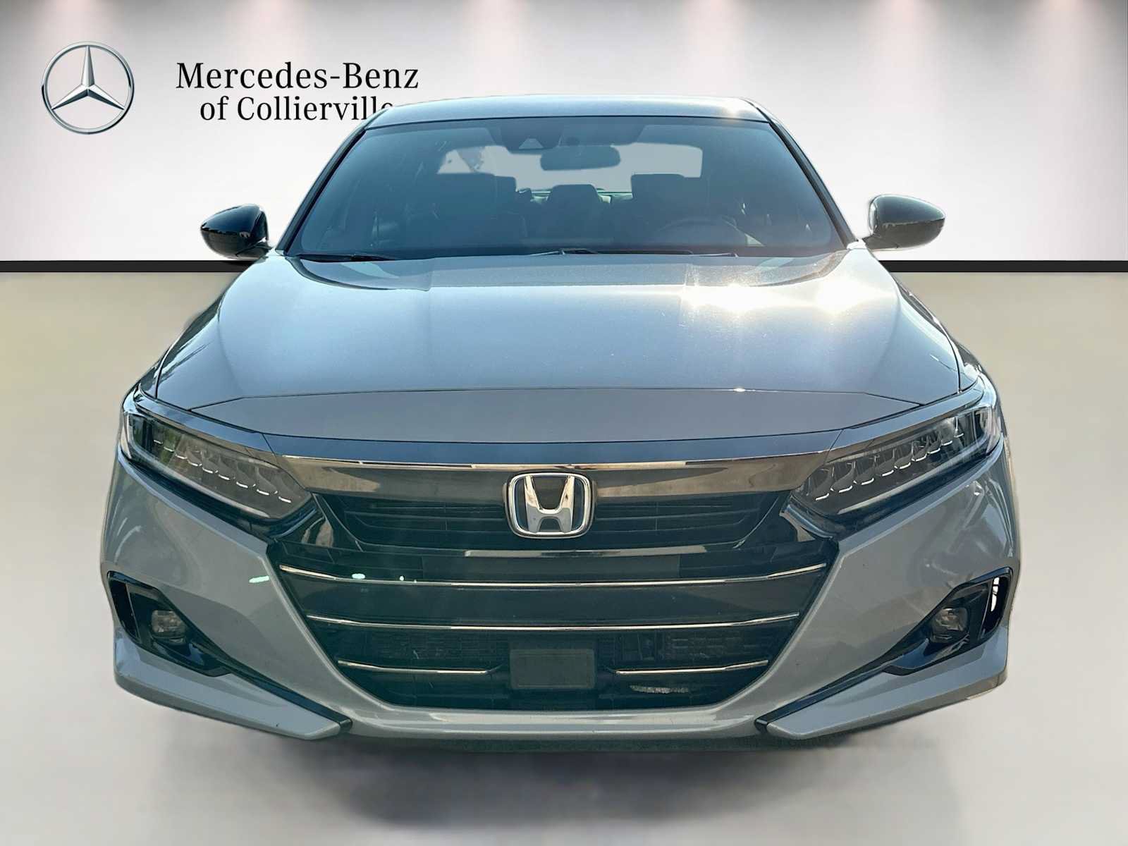 Used 2022 Honda Accord Sport image 2