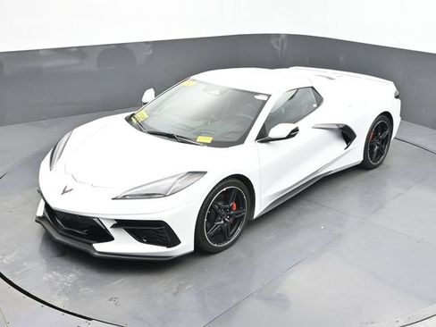 Used 2024 Chevrolet Corvette Stingray Premium Conv w/ Battery Protection Package RWD image 32