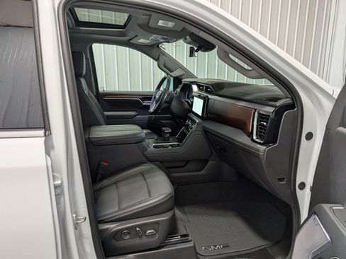 Used 2024 GMC Sierra 1500 Denali w/ Denali Reserve Package AWD/4WD image 30