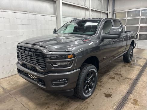 New 2026 RAM 2500 Big Horn AWD/4WD image 32