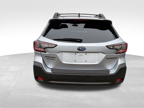 Used 2024 Subaru Outback Onyx Edition image 10
