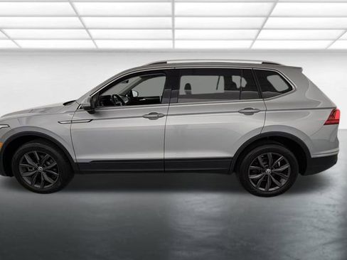 Used 2022 Volkswagen Tiguan SE AWD/4WD image 4