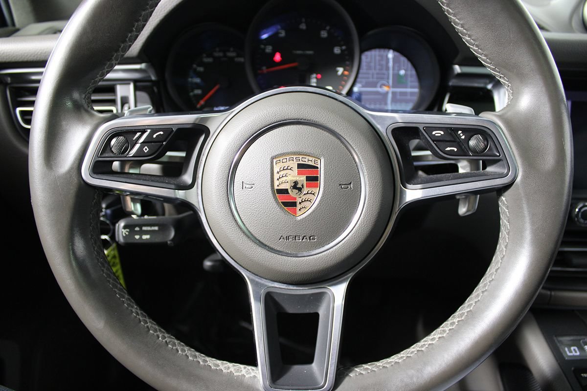 Used 2019 Porsche Macan AWD/4WD image 17