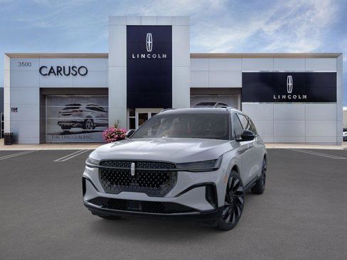 New 2026 Lincoln Nautilus Reserve w/ Jet Appearance Package image 2