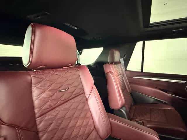 New 2026 Cadillac Escalade Luxury w/ Touring Package AWD/4WD image 31