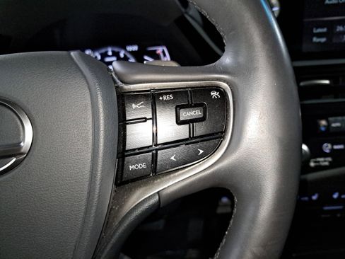 Used 2022 Lexus ES 350 w/ Premium Package image 18