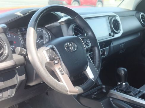 Used 2023 Toyota Tacoma SR5 AWD/4WD image 7