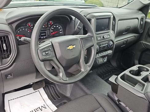 Used 2025 Chevrolet Silverado 1500 W/T image 10