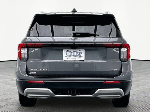 Certified 2025 Ford Explorer Platinum w/ LUX Leather Package AWD/4WD image 4