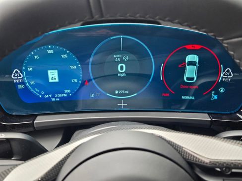 New 2025 Porsche Macan Turbo Electric AWD/4WD image 24