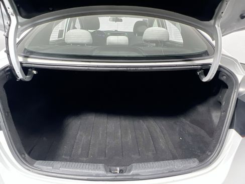 Used 2016 Hyundai Elantra SE image 33