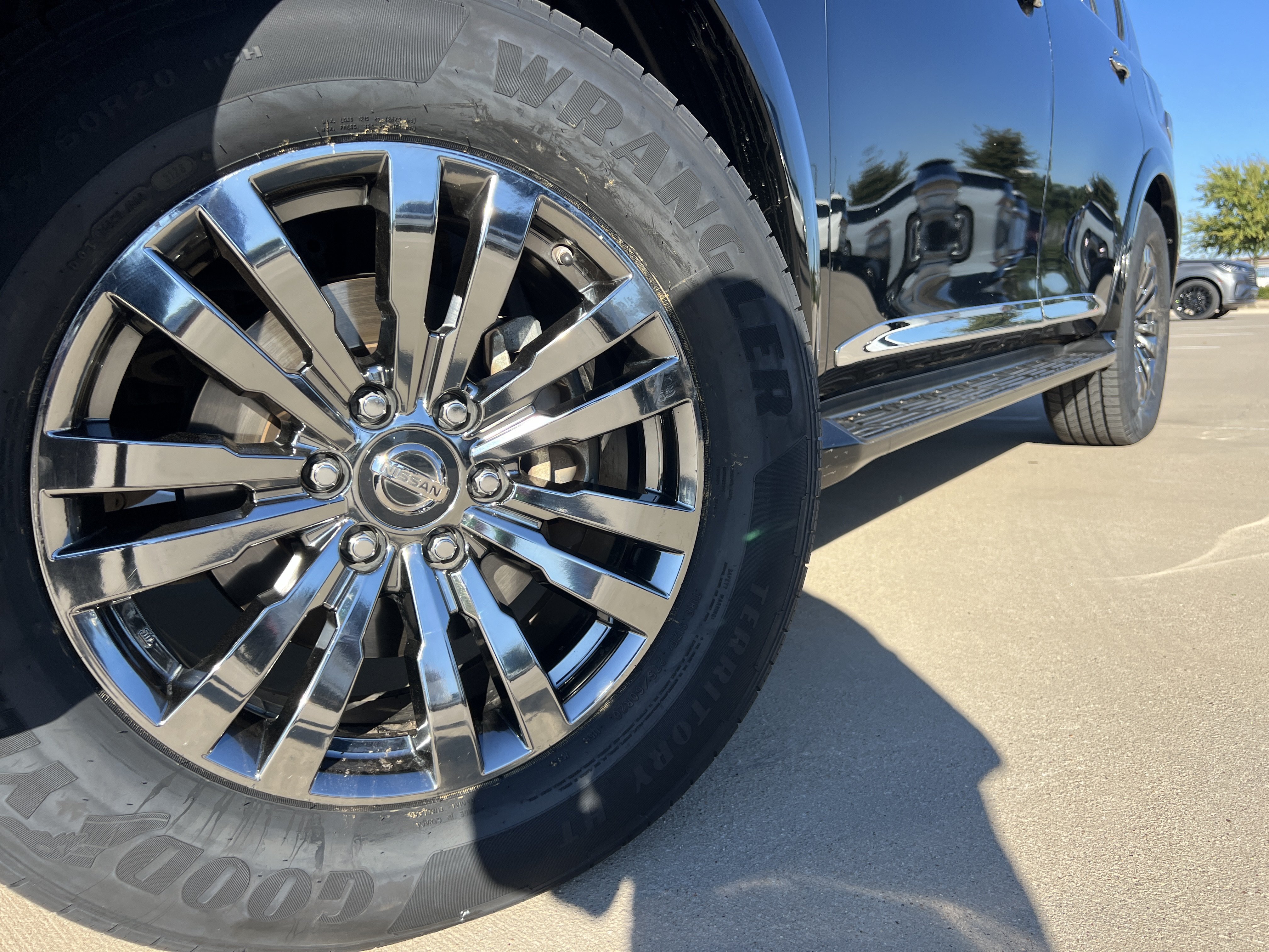 Used 2018 Nissan Armada Platinum w/ Captain Seat Package AWD/4WD image 14