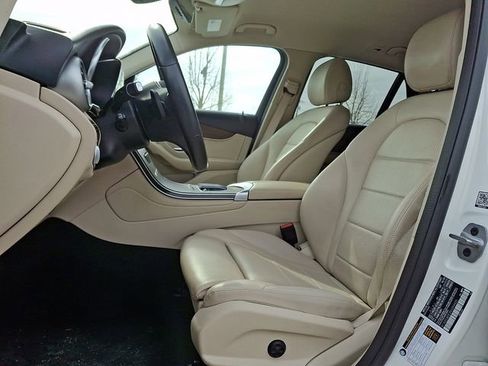 Used 2022 Mercedes-Benz GLC 300 GLC 300 image 13