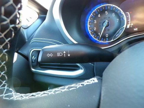 New 2026 Chrysler Pacifica Limited w/ S Appearance Package image 19